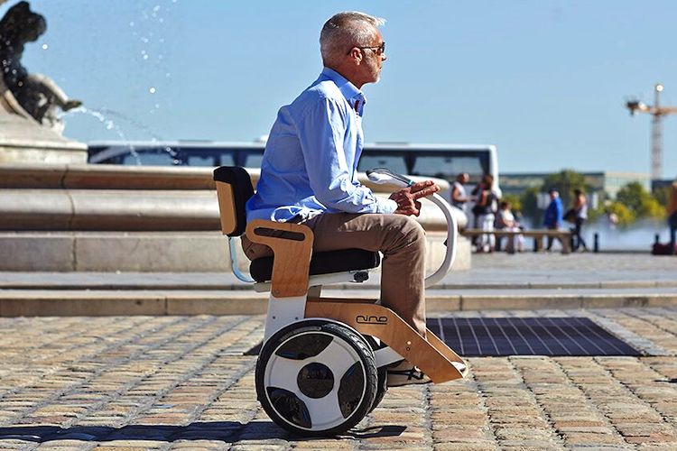 Abe fra nu af annoncere Nino Robotics Wheelchair | New to UK | Magic Mobility Ltd